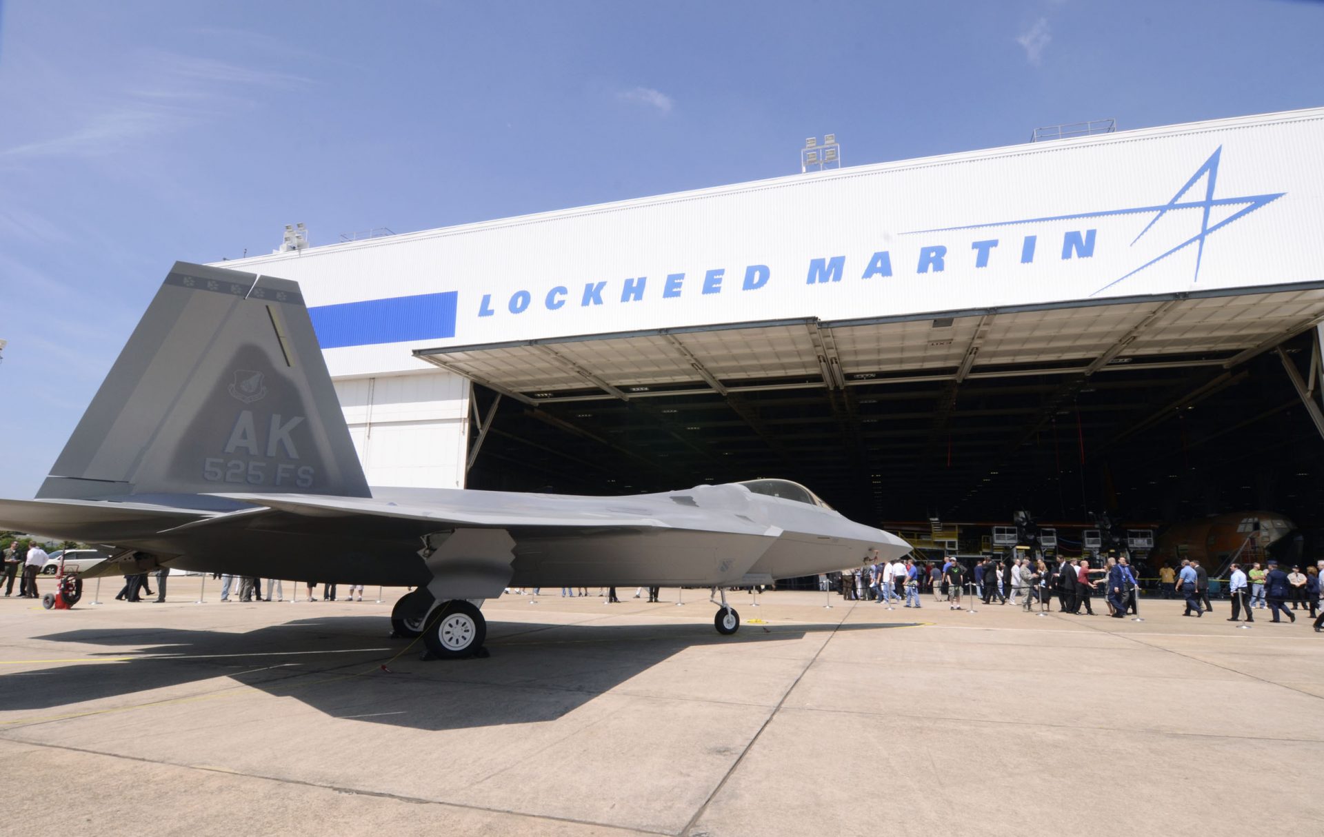 Lockheed Martin equips fighters with a weapon system to shoot down ...