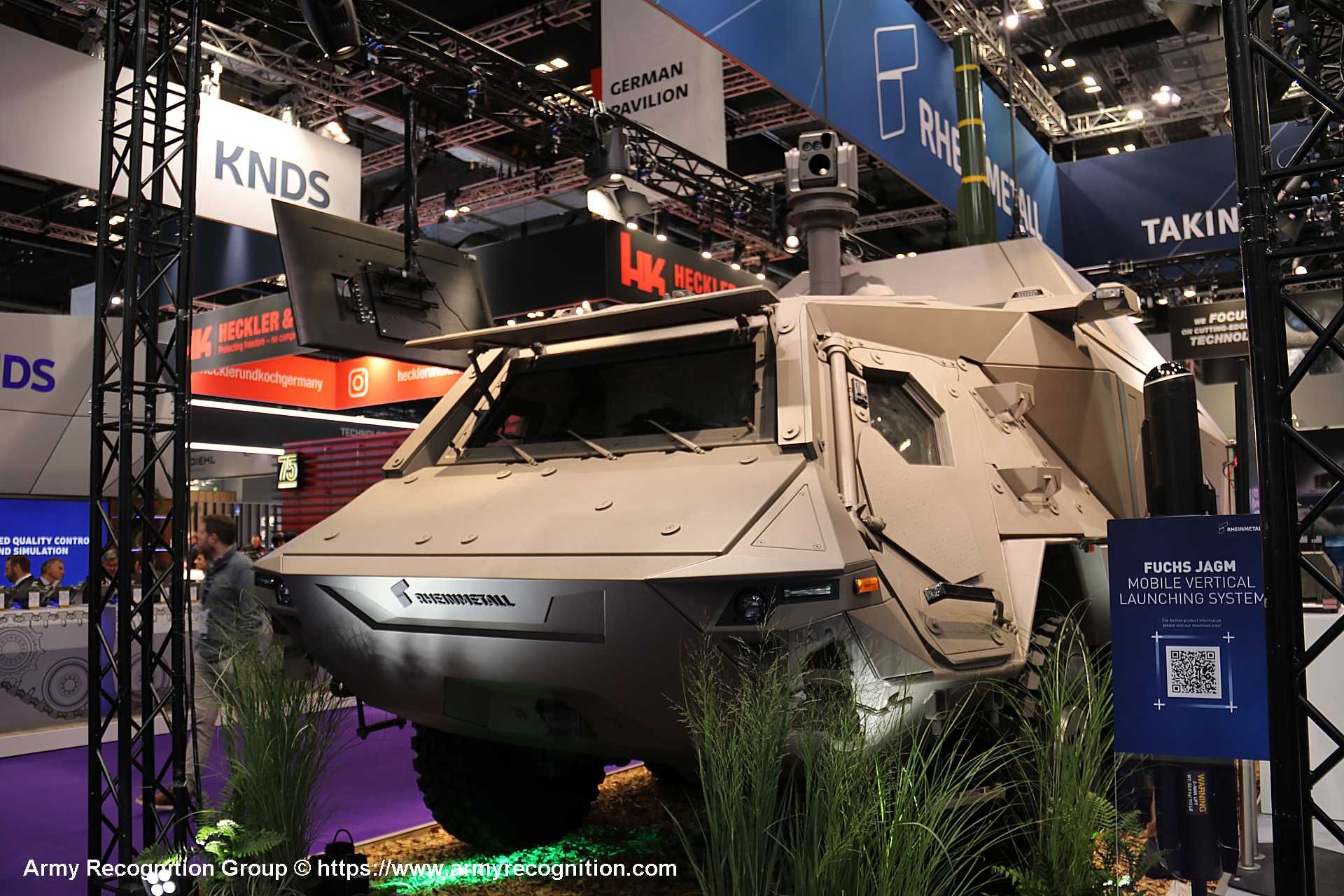 Rheinmetall_teams_with_U.S._Lockheed_Martin_to_develop_next_generation_tank_destroyer_vehicle_DSEI_2025_1920_001-584411eb