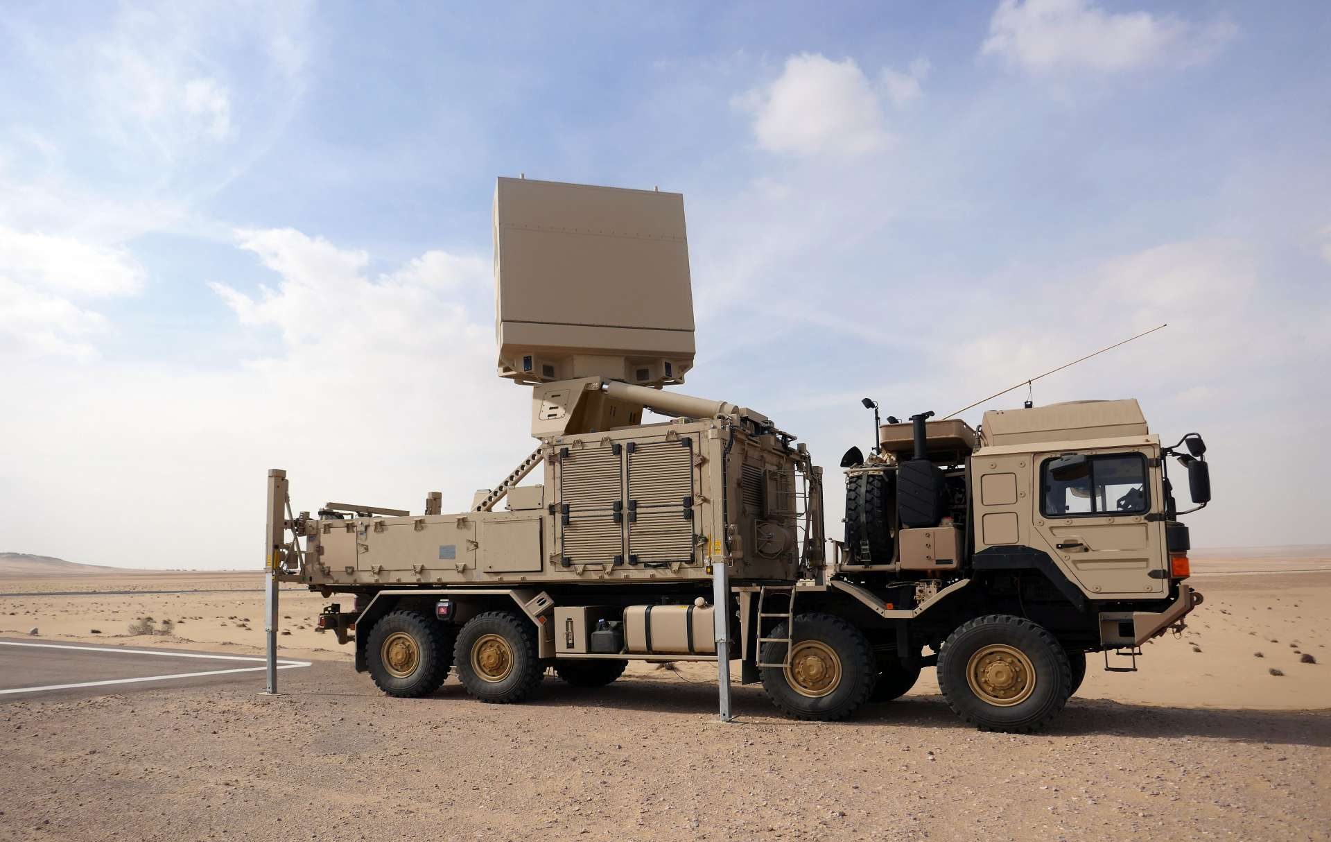 Egypt_Moves_to_Acquire_Hensoldt_TRML-4D_Radar_to_Strengthen_Mobile_Air_Defense