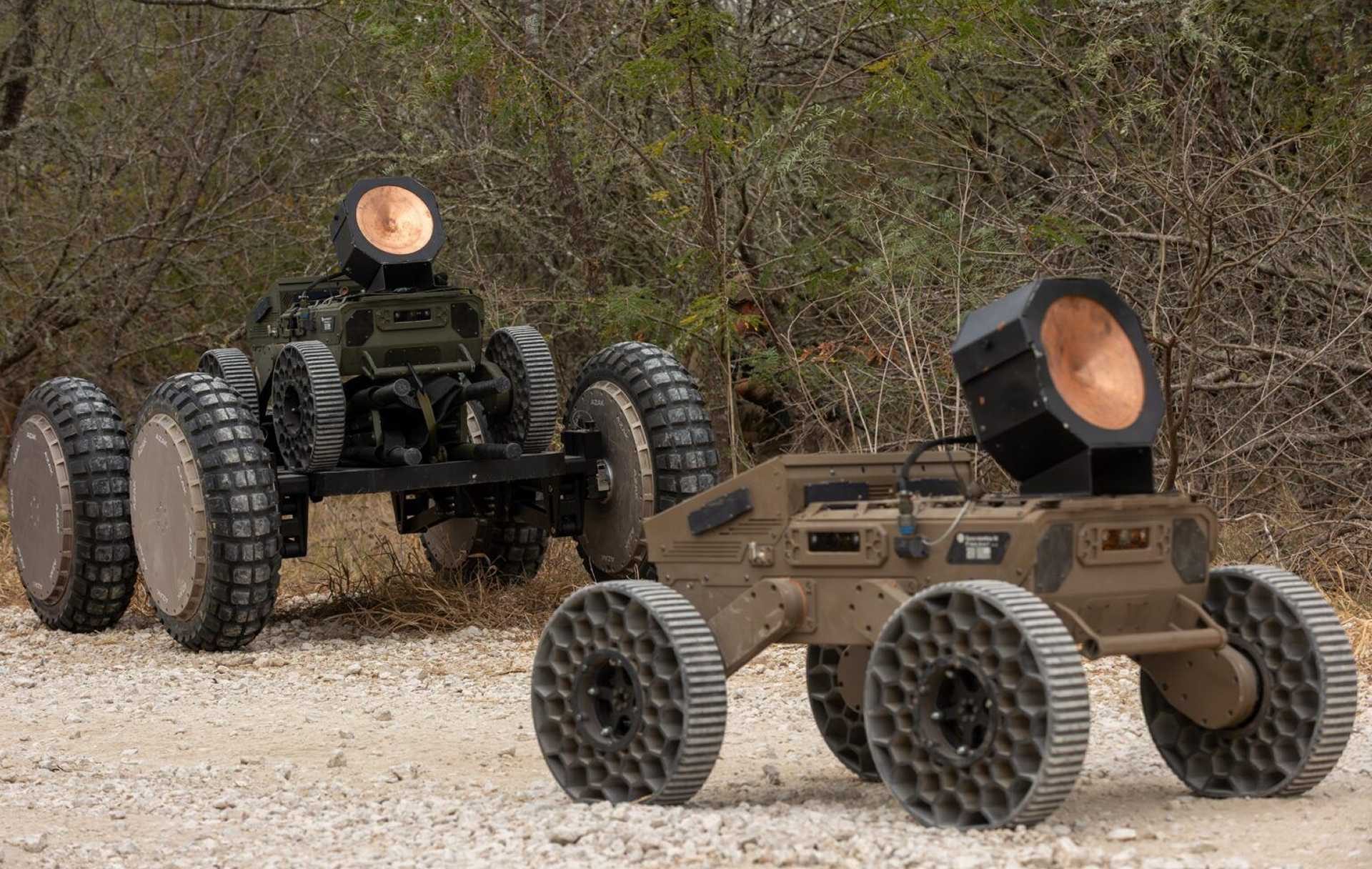U.S._Army_tests_FireAnt_anti-tank_ground_robot_to_detect_track_and_neutralize_armored_vehicles_1920_001